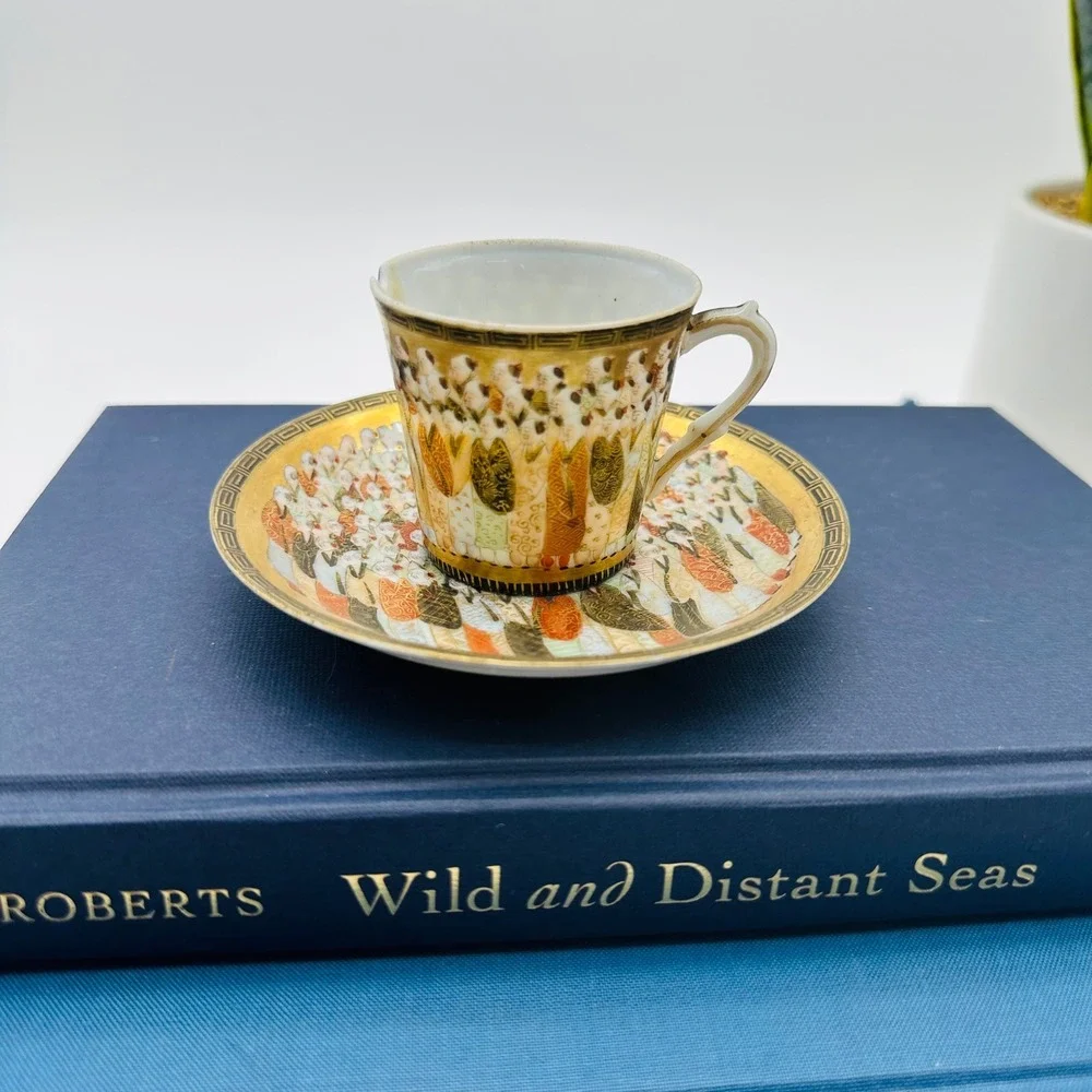 Satsuma Thousand Faces Japanese Porcelain Espresso Cup‎ and Saucer Set Gold READ